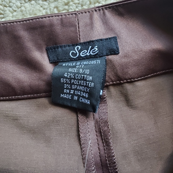 BNWT Sele walking shorts | Size 9/10 - Picture 3 of 4